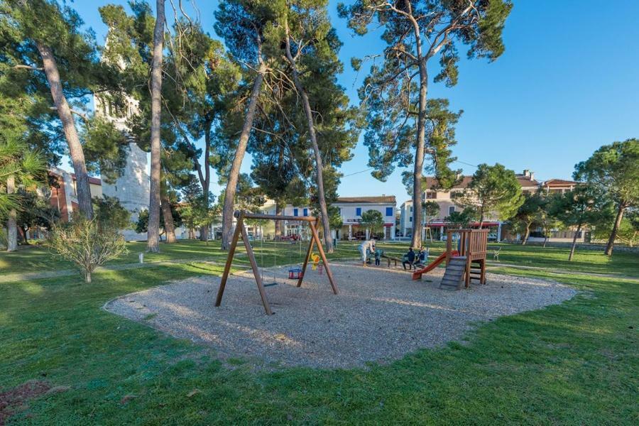 Novigrad Istria Apartment Hannah מראה חיצוני תמונה